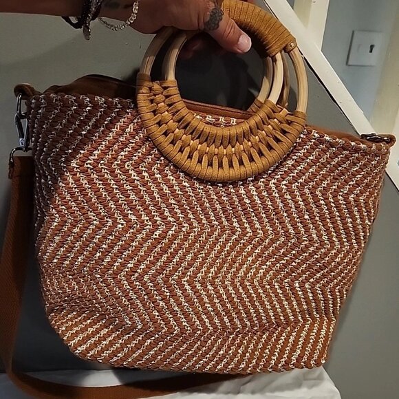 America & Beyond Brown Silver Tote Bag Round Wood Handles Woven Jute  Boho NWT - Picture 2 of 3
